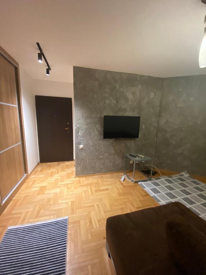 My Place Pristina Buitenkant foto