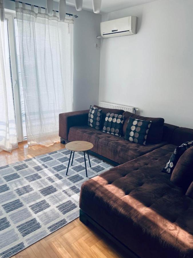 My Place Pristina Buitenkant foto