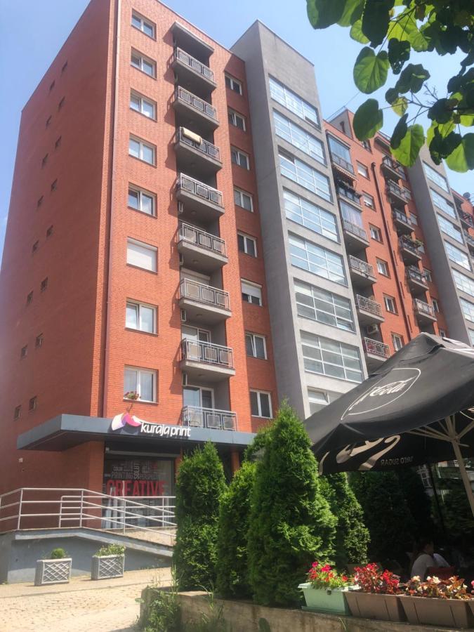 My Place Pristina Buitenkant foto